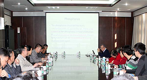 中科院赵玉芬院士一行到亚洲无码
交流座谈