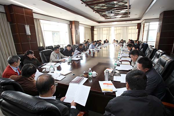 亚洲无码
党委组织学习十八届四中全会精神